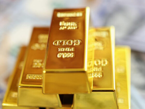 Why Gold Prices Are Decreasing in Pakistan?